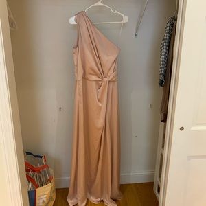Halston heritage pink formal gown
